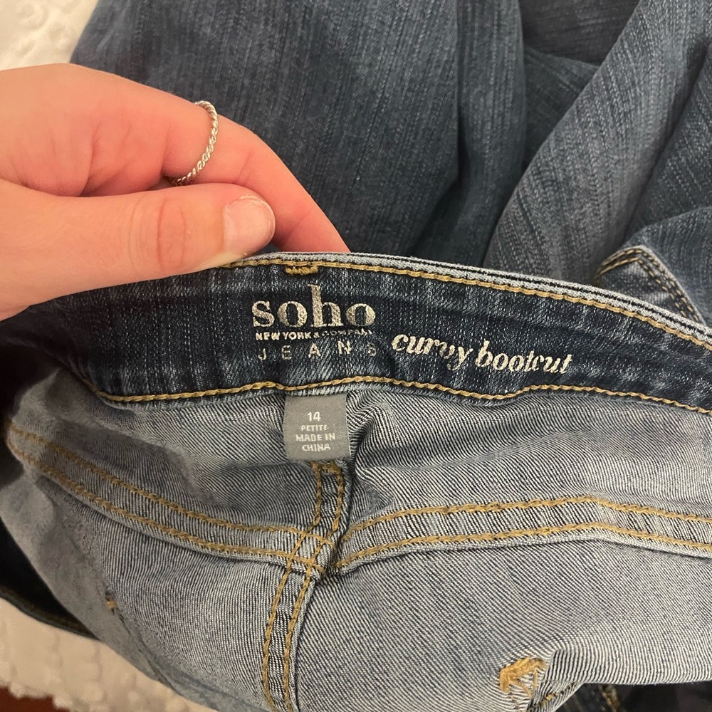 soho curvy bootcut jeans